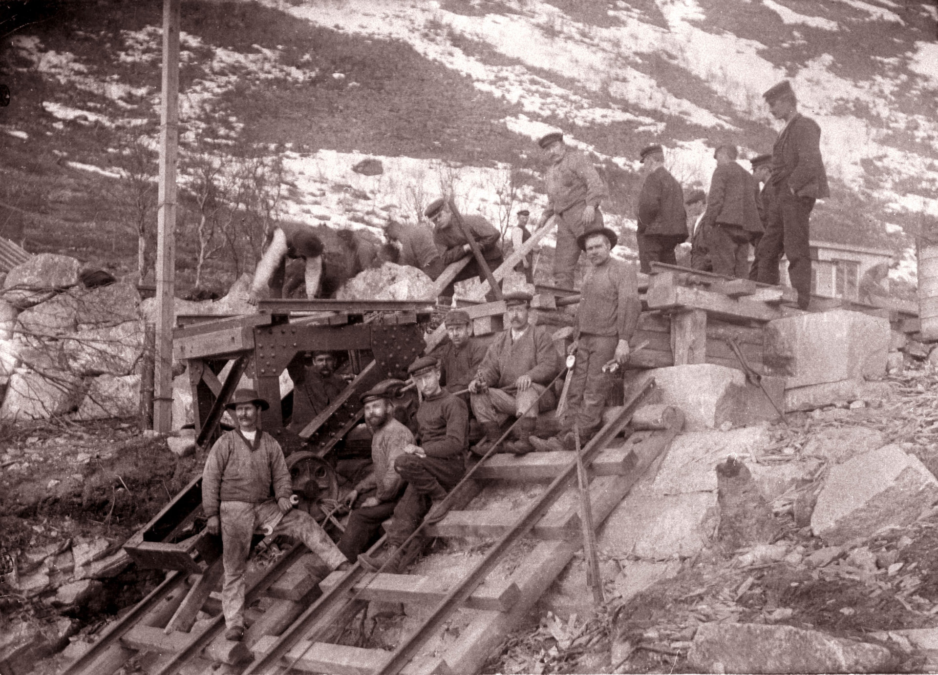 Work crew photographed at the top of the incline railway at the Matmora mines around 1900